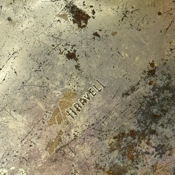 Vintage MCM Harvell Gold Oval Metal Trash Can 13"‎ Embossed Crosses Waste Basket - Picture 7 of 10